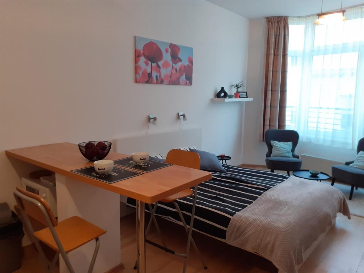 Central Belvedere Apartman Budapeste Exterior foto