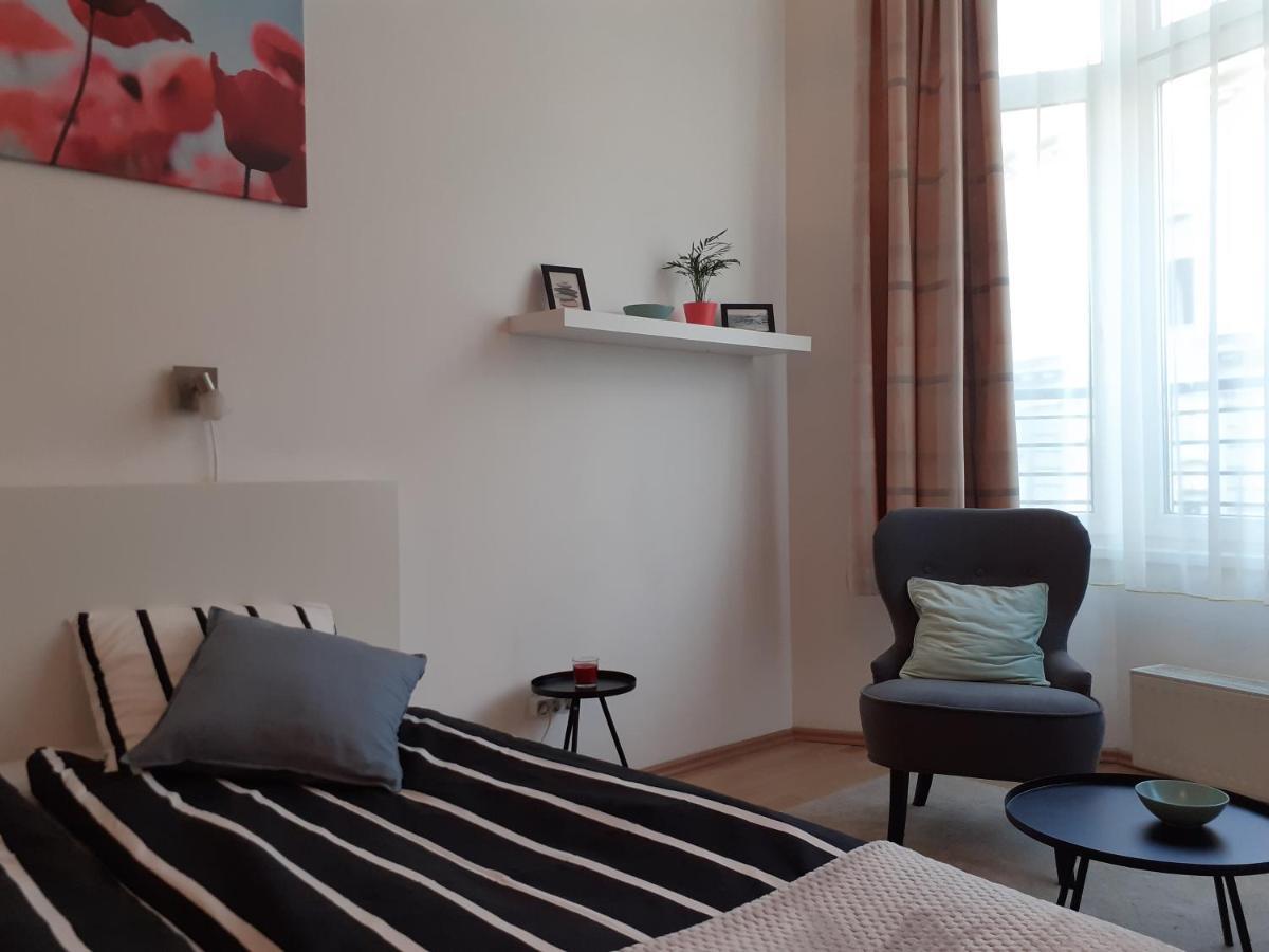 Central Belvedere Apartman Budapeste Exterior foto