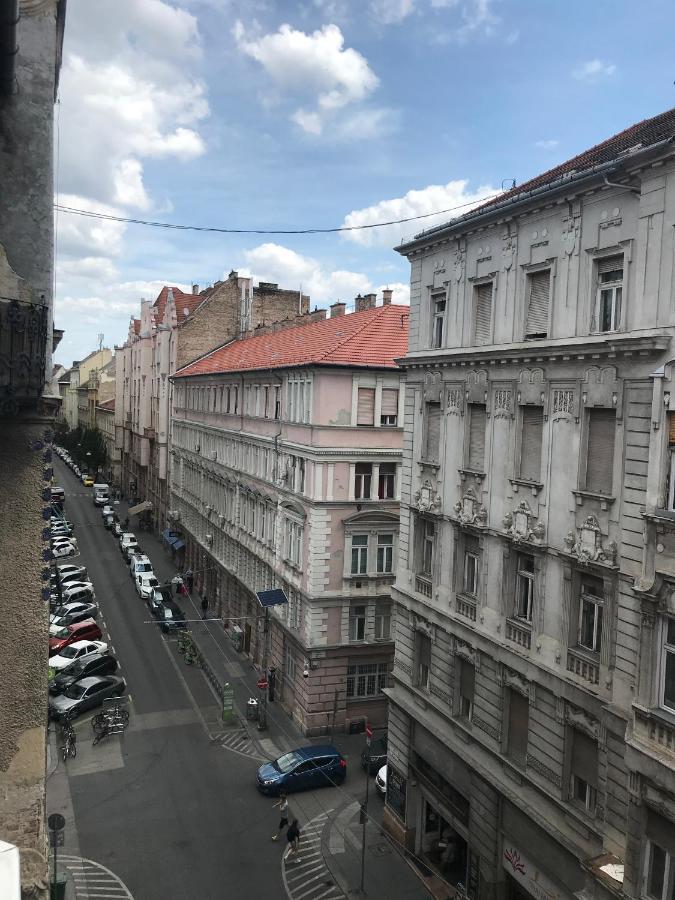 Central Belvedere Apartman Budapeste Exterior foto