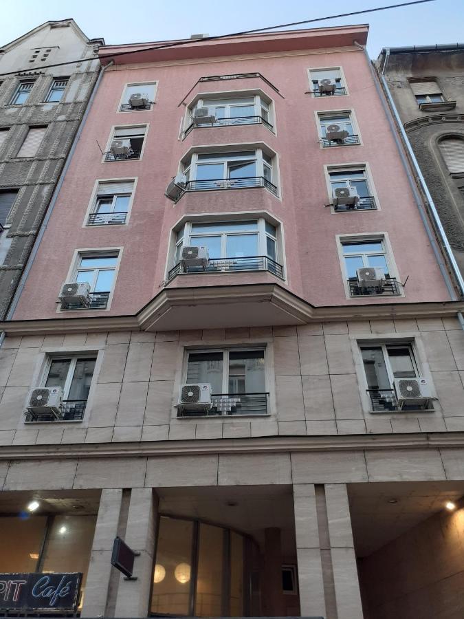 Central Belvedere Apartman Budapeste Exterior foto