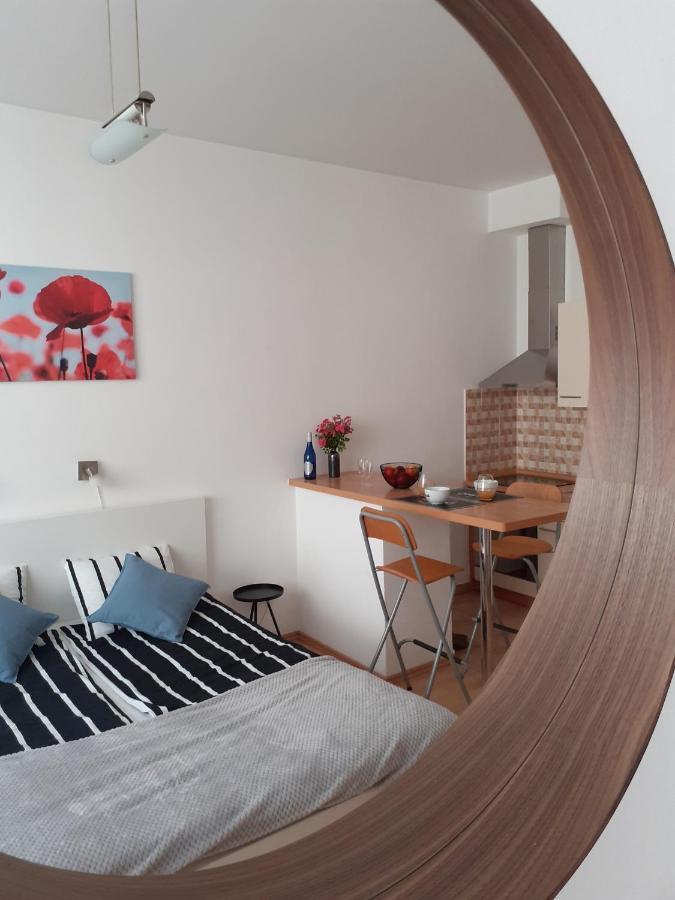 Central Belvedere Apartman Budapeste Exterior foto