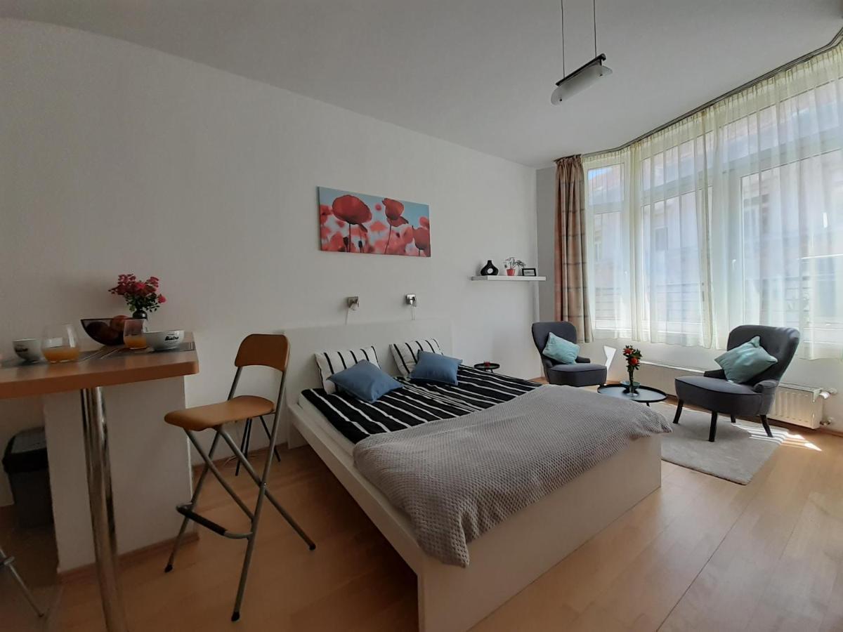 Central Belvedere Apartman Budapeste Exterior foto