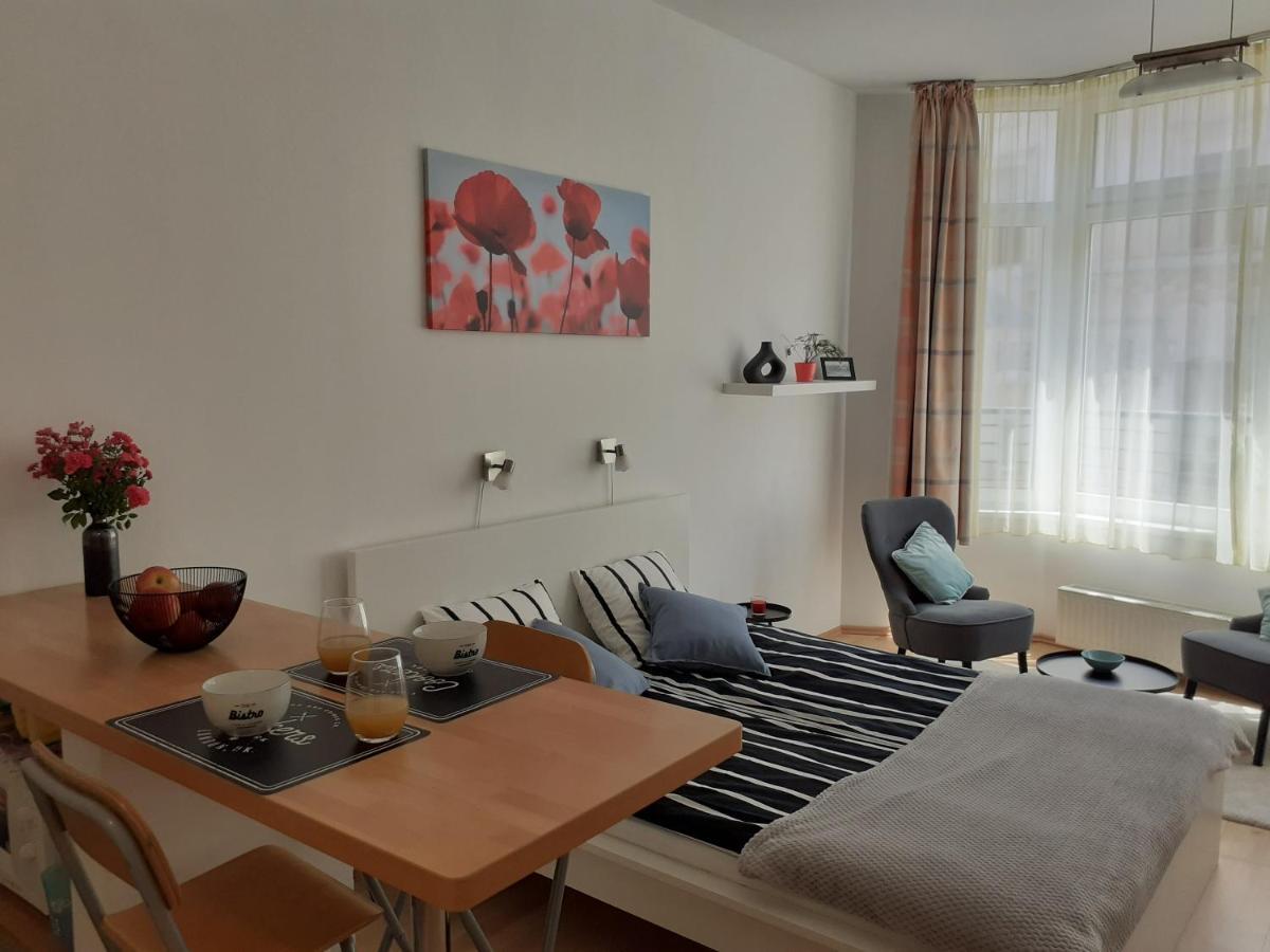 Central Belvedere Apartman Budapeste Exterior foto