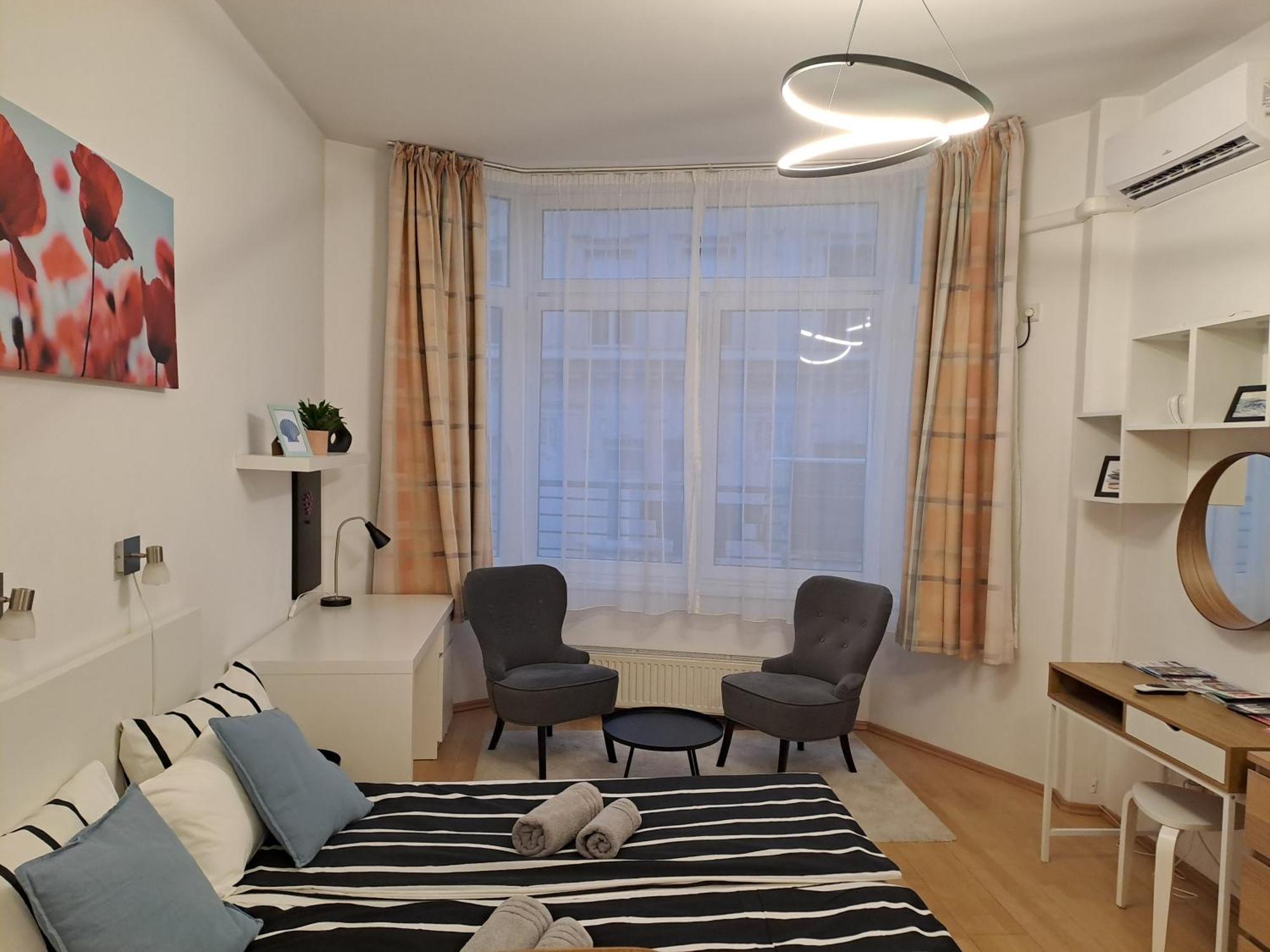 Central Belvedere Apartman Budapeste Exterior foto